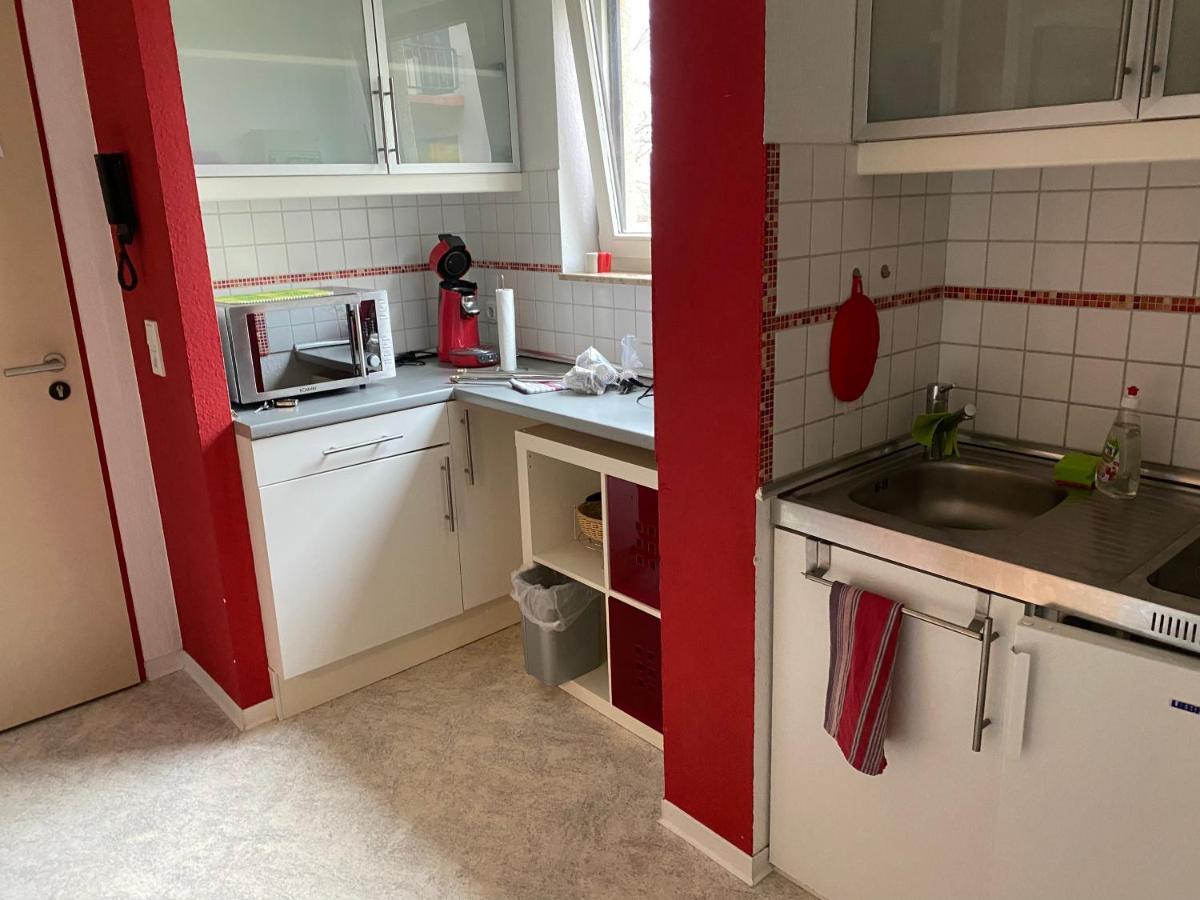 Zwei Zimmer Appartment Mit Balkon Und Stellplatz Voll Moebliert Trier Eksteriør billede