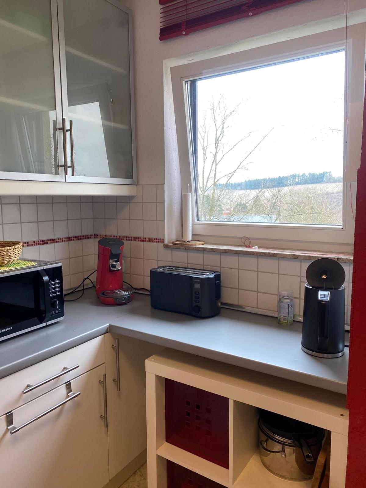 Zwei Zimmer Appartment Mit Balkon Und Stellplatz Voll Moebliert Trier Eksteriør billede